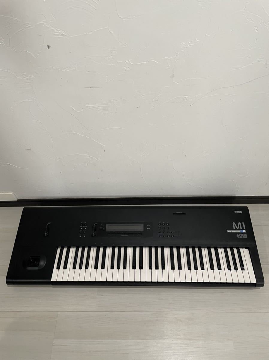 KORG M1 MUSIC WORKSTATION MEMORY CARD MPC-00P MSC-01MPC-01 コルグ シンセサイザー 61鍵  メモリーカード ハードケース 取扱説明書