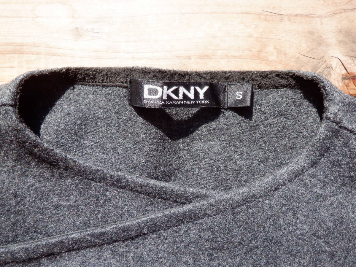 送料無料♪DKNY ダナキャラン 縮絨ウールカーディガン 100% WOOL グレー size S(M相当) 日本製 美品 ショール 羽織 オンワード樫山 _画像3