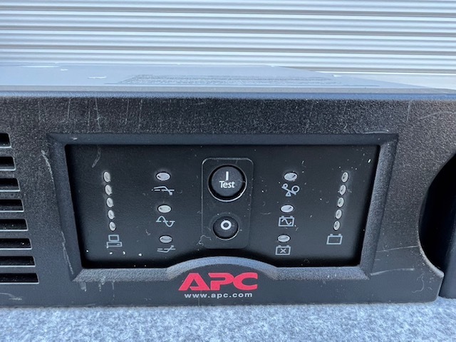 (JT11)APC[Smart-UPS] Uninterruptible Power Supply used junk photograph . all 