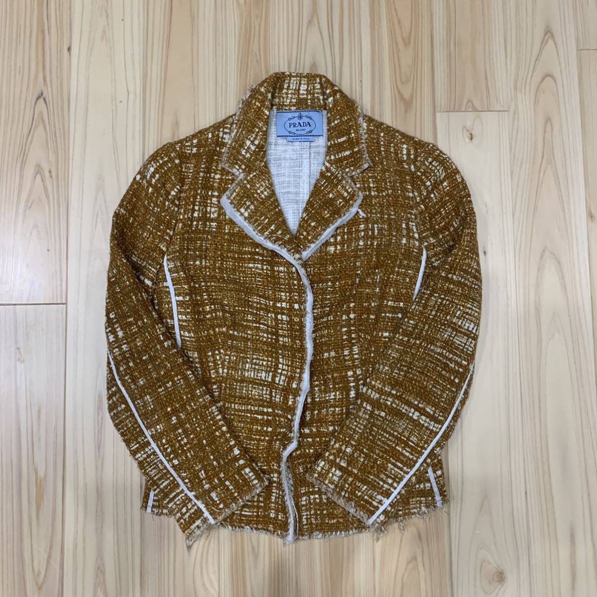 最終値下げ - 本物 PRADA 装飾ビジュー プラダ 通販 ノッチド プラダ