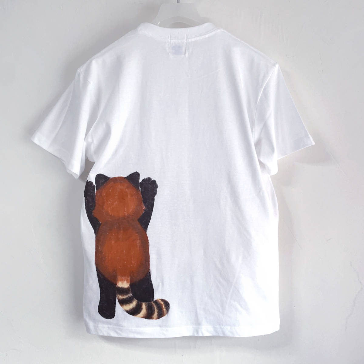 メンズ Tシャツ XXLサイズ 白 レッサーパン柄Tシャツ ホワイト ハンドメイド 手描きTシャツ 動物