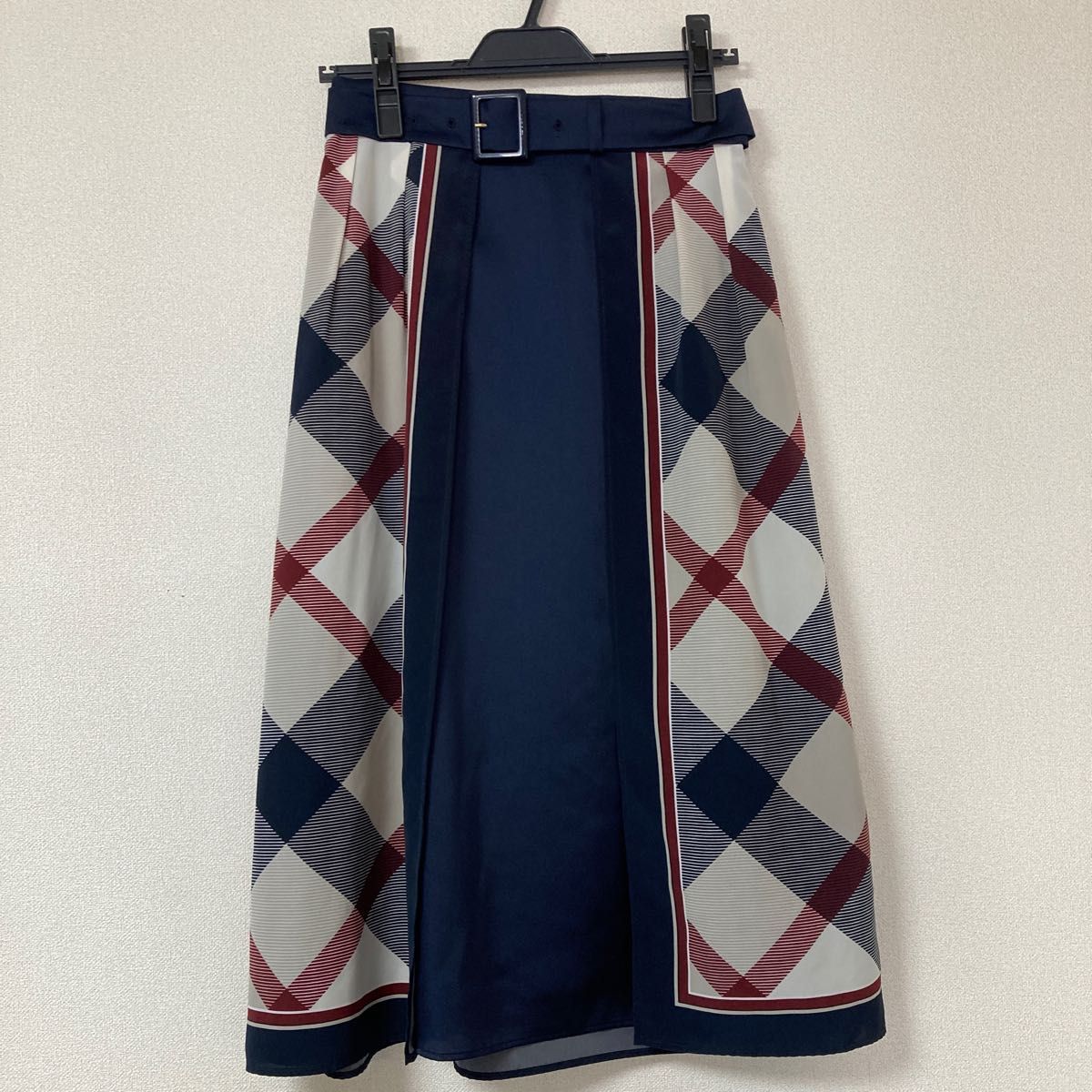 【訳あり】スカートブルーレーベルクレストブリッジ スカーフ スカート ゆったり 38サイズ