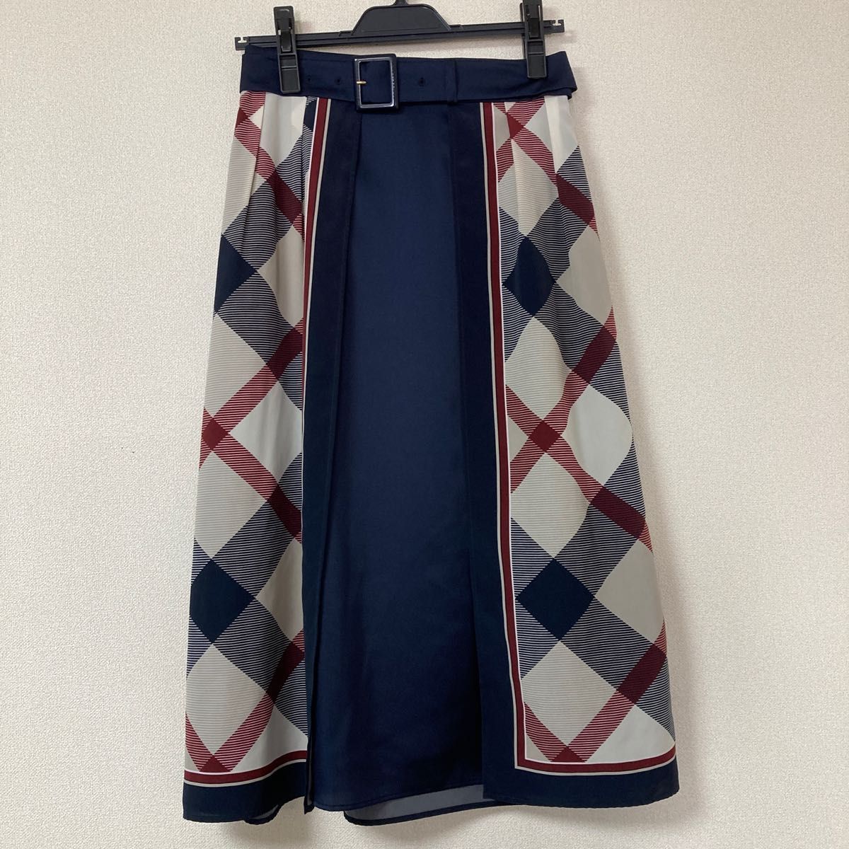 ブルーレーベルクレストブリッジ　スカーフ　スカート　ゆったり　38サイズ