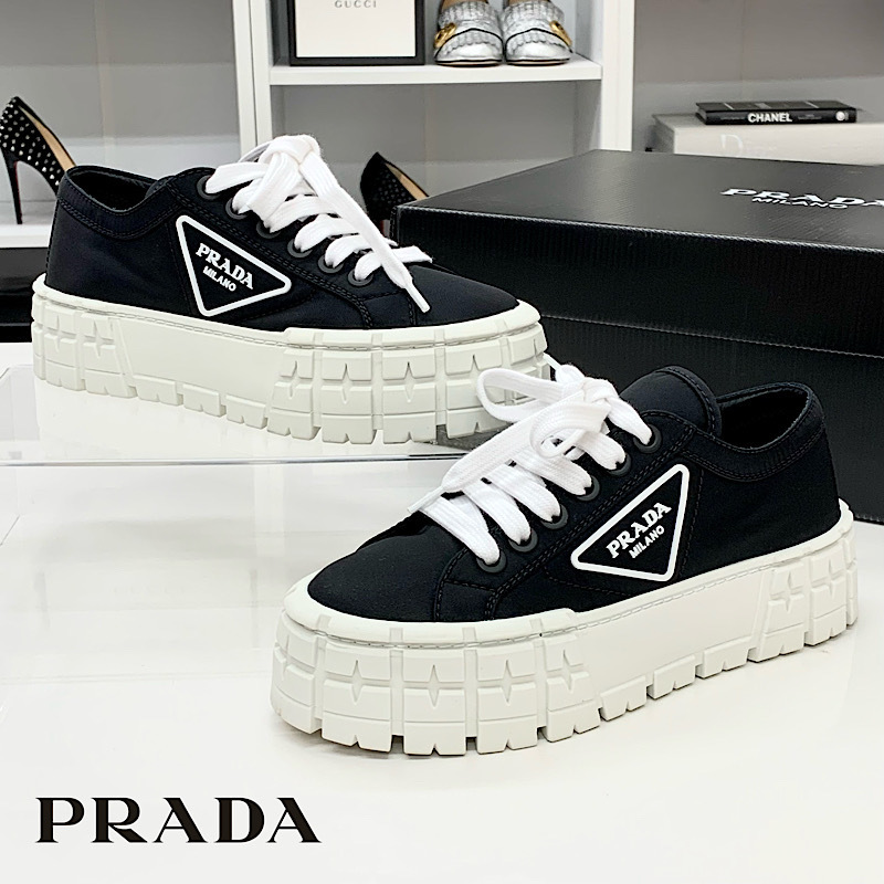 定番人気定番 PRADA - PRADA プラダ 厚底 スニーカー ナイロン 37の