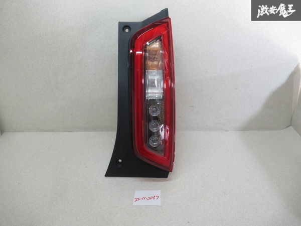 新しいブランド N-WGN JH3 純正LEDテールランプ右側中古品 ienomat.com.br