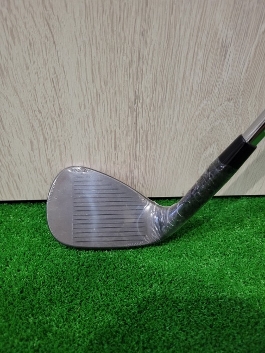 ★新品★タイトリスト★VOKEY DESIGN（ボーケイデザイン）SM9　ジェットブラック　ウェッジ★５６°－１０°Ｓ★DG-WEDGE FLEX(S200)_画像2