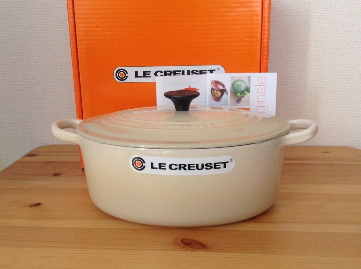 ル・クルーゼ(Le Creuset) 鋳物 ホーロー 鍋 ココット・オーバル 25 cm