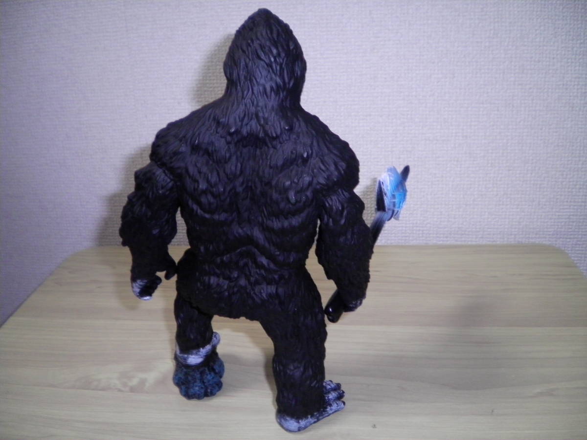 ■新品 GODZILLA VS. KONG コング 戦斧 武器搭載 ゴジラ フィギュア_画像2