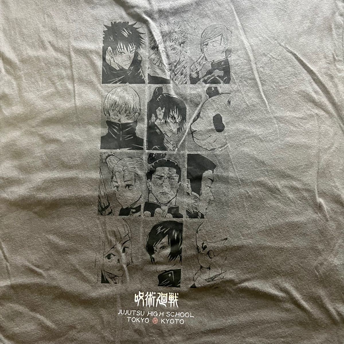 呪術廻戦 週刊少年ジャンプ UNIQLO UT Tシャツ