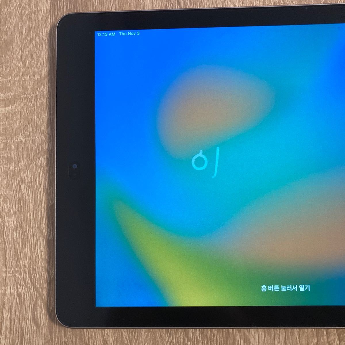 iPad 第6世代 (2018年) 128GB シルバー 本体 Wi-Fiモデル 9 7インチ 外