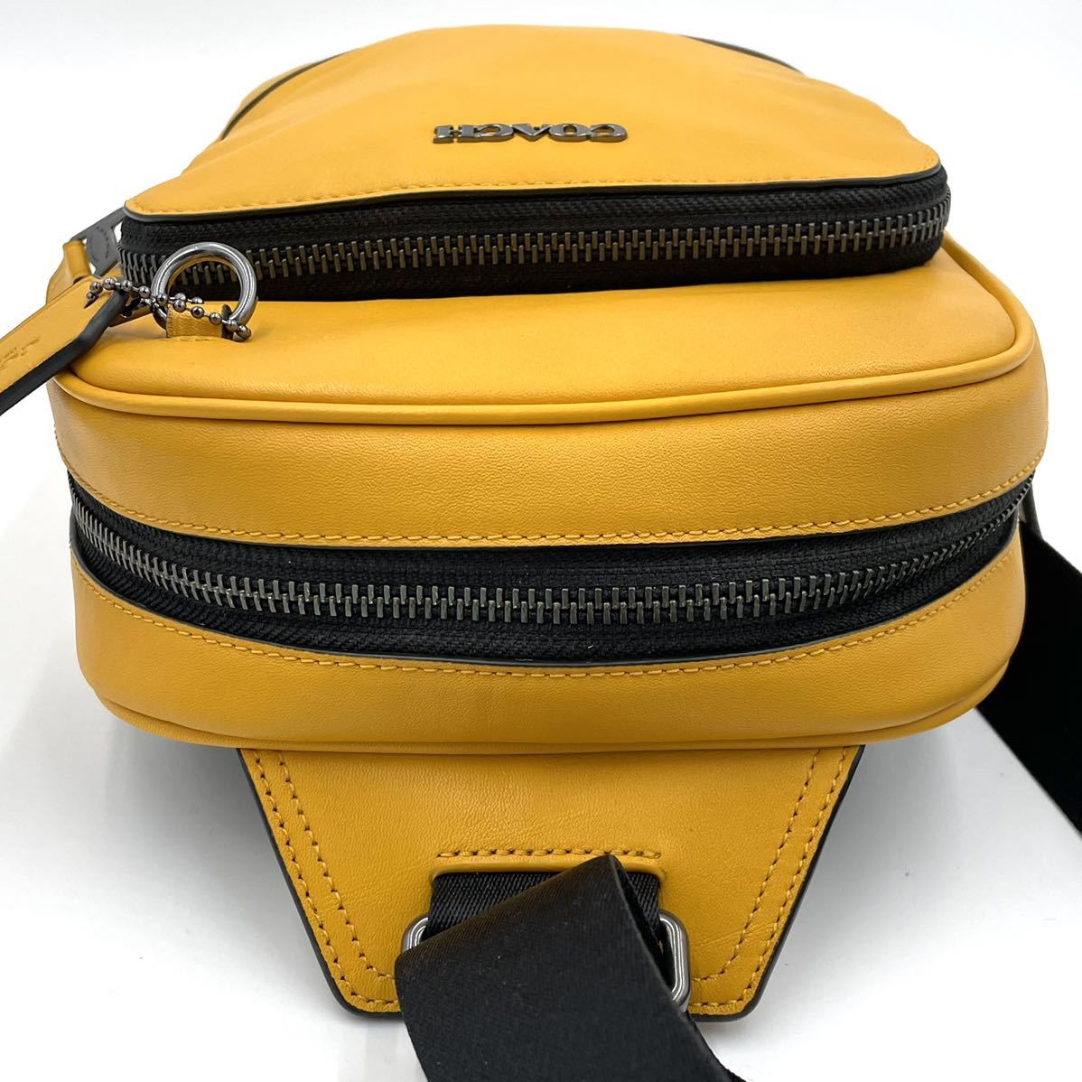 ヤフオク! - 【未使用 超希少色】COACH コーチ ボディバッグ ヤフオク! - 【未使用 超希少色】COACH コーチ ボディバッグ