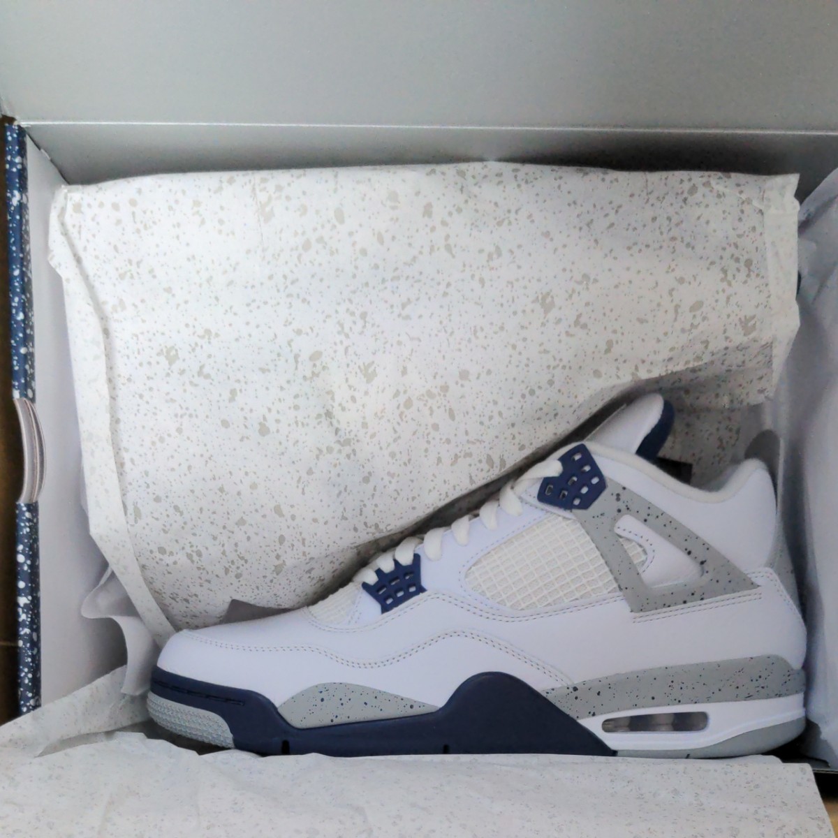 早い者勝ち Nike Air Jordan 4