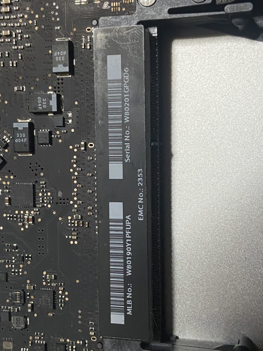 Apple 修理部品　A1286 MacBook Pro 2010 Mid15.4 ジャンク　修理部品　　ロジックボード　i7 ? 通電　ファン　回る_画像5