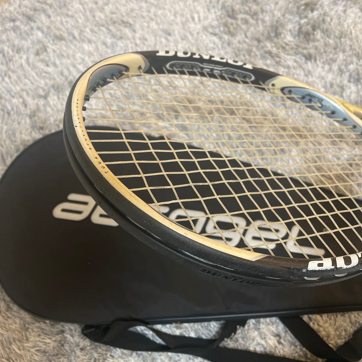 テニスラケット　硬式　DUNLOP aerogel 5HUNDRED ダンロップ　エアロジェル  500 ラケットカバー付