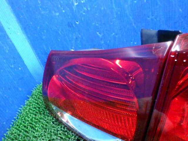 B】点灯OK トヨタ純正 LED テールライト 左右セット フィニッシャー付 KOITO 30-325 30-327 GRS191 GS460 GS350 GS430_画像9