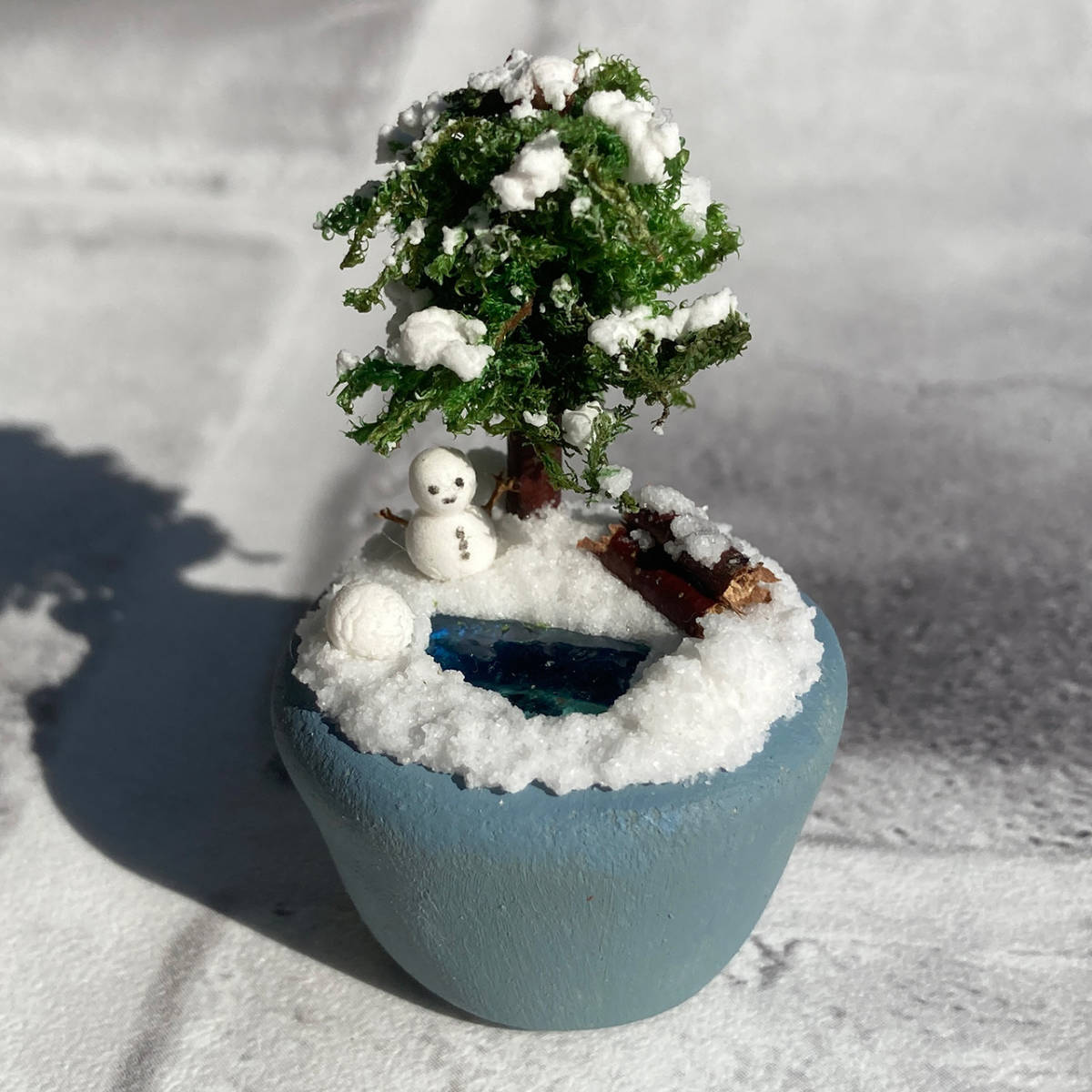 hand made .. .. snow .... winter scenery. miniature bonsai 