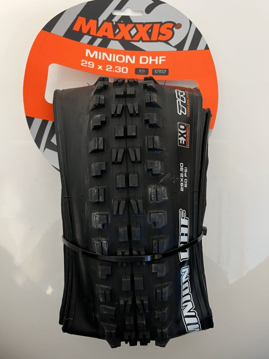 人気のクリスマスアイテムがいっぱい！ Maxxis Minion ミニオン DHF 29