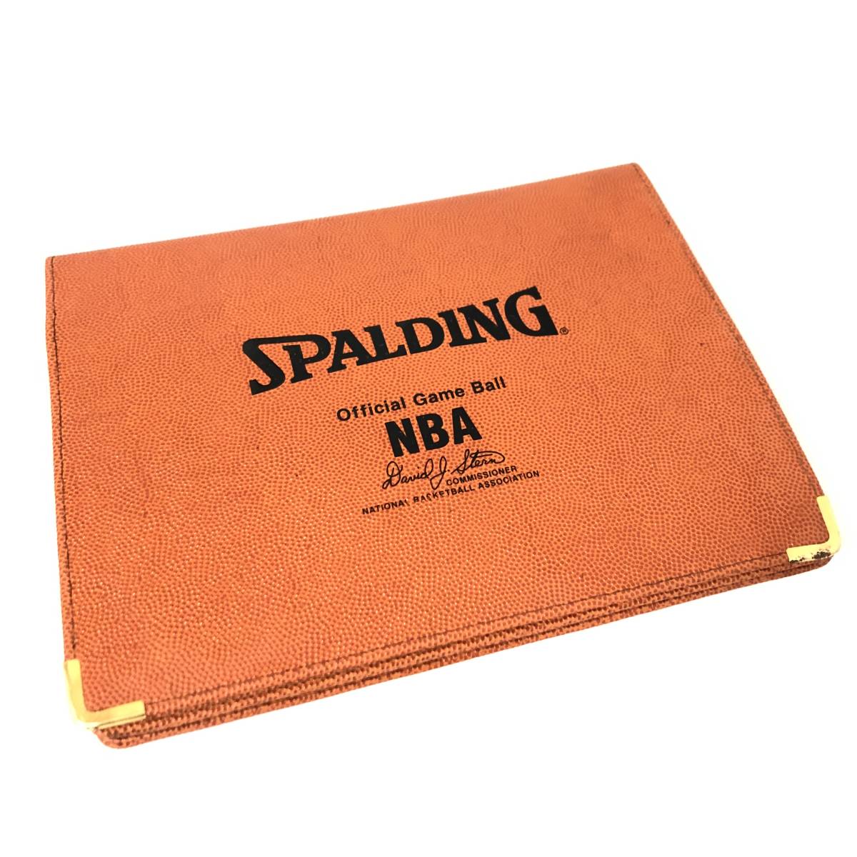 〇FI14/36 SPALDING NBA オフィシャル クラッチバッグ 約35×27.5cm セカンドバッグ バスケットボール素材 ハンドバッグ スポルディング●の画像1