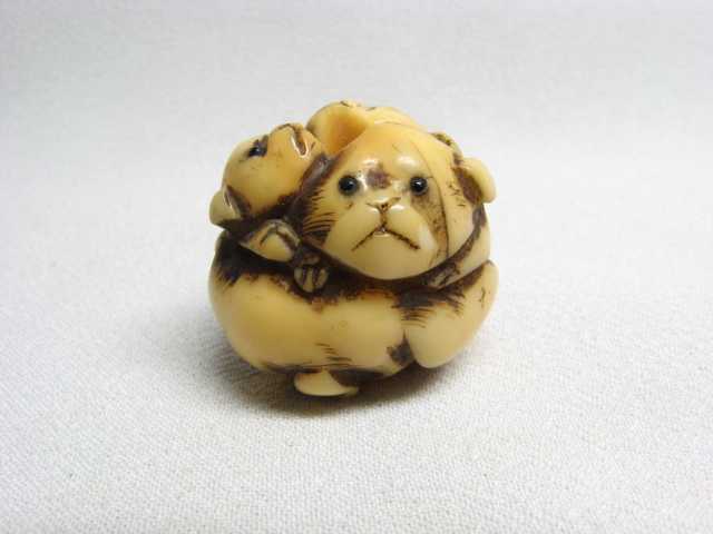 緒締 犬 づくし ☆ 煙草入 根付 印籠 目貫 前金具 緒締 ☆ item 緒締 犬 づくし ☆ 煙草入 根付 印籠 目貫 前金具 緒締 ☆ item