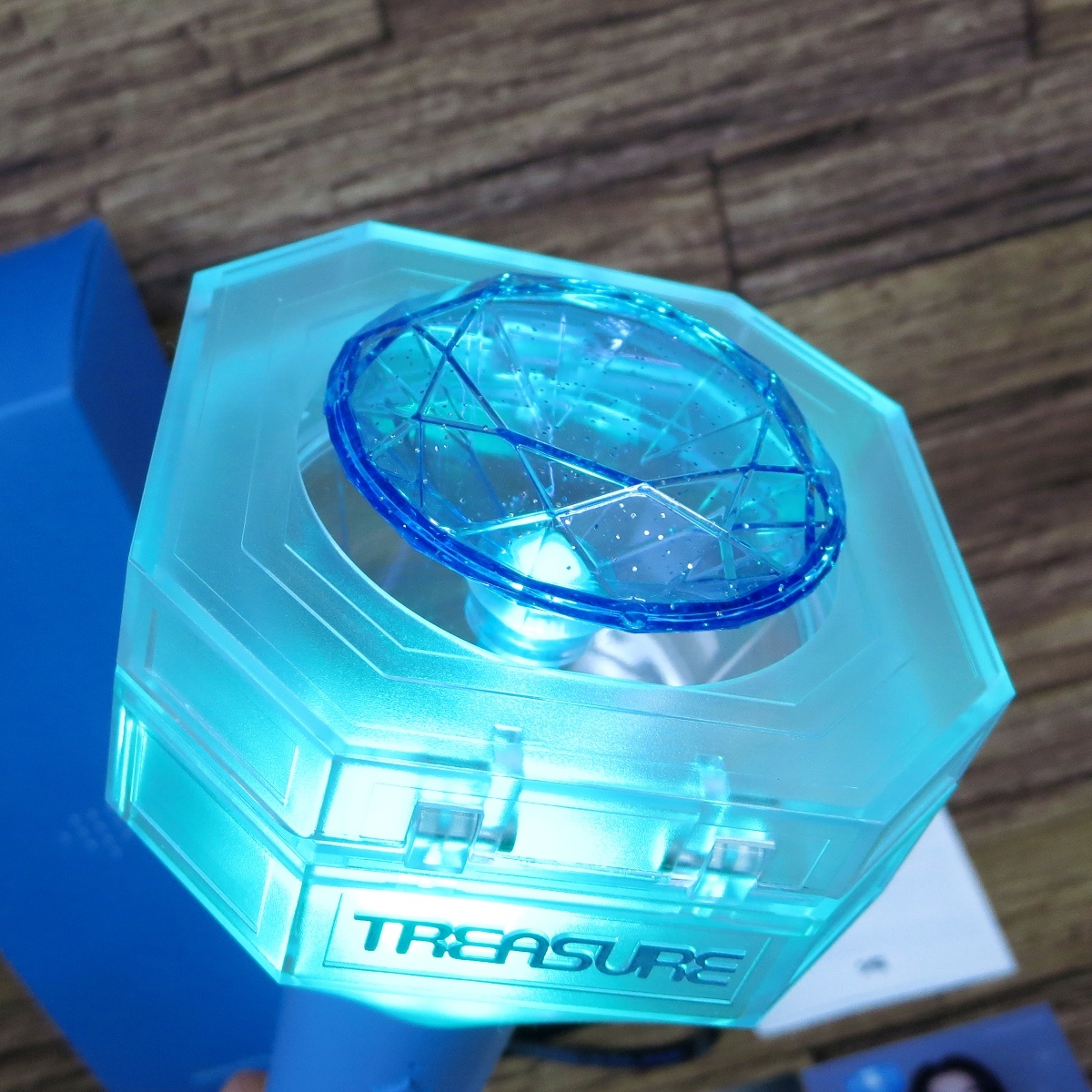 ☆未使用品 TREASURE ペンライト OFFICIAL LIGHT STICK ライト
