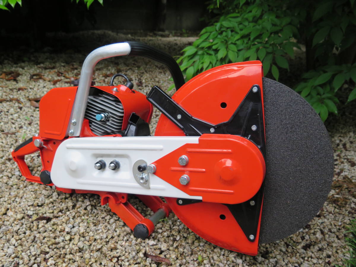 Exect familiar 排気量７８，５ｃｃ 最大パワー ２，９ｋｗ エンジンカッター コンクリートカッタ 新品・未使用