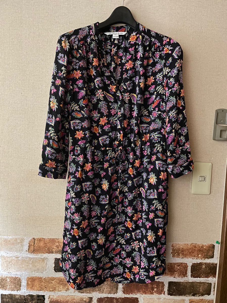 DVF 花柄シルクワンピース