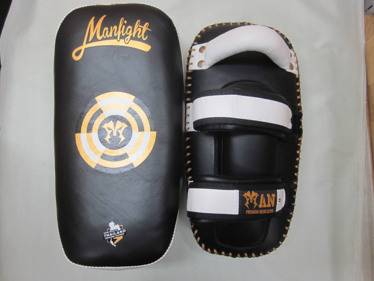 ☆超限定☆Mサイズ☆レア新品☆MAN FIGHT☆キックミット☆黒/白☆本革