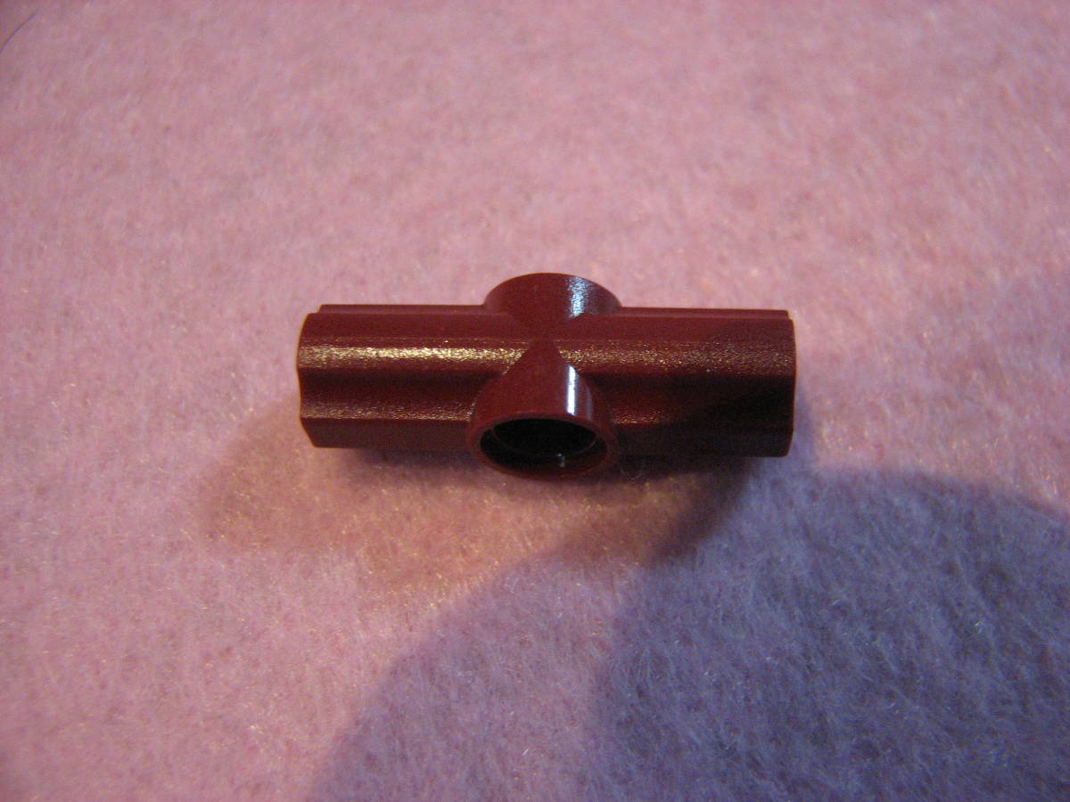 * Lego -LEGO*32034* technique * angle connector *N2* wine red *USED*angle connector* axle *2* pin connector. angle *#2