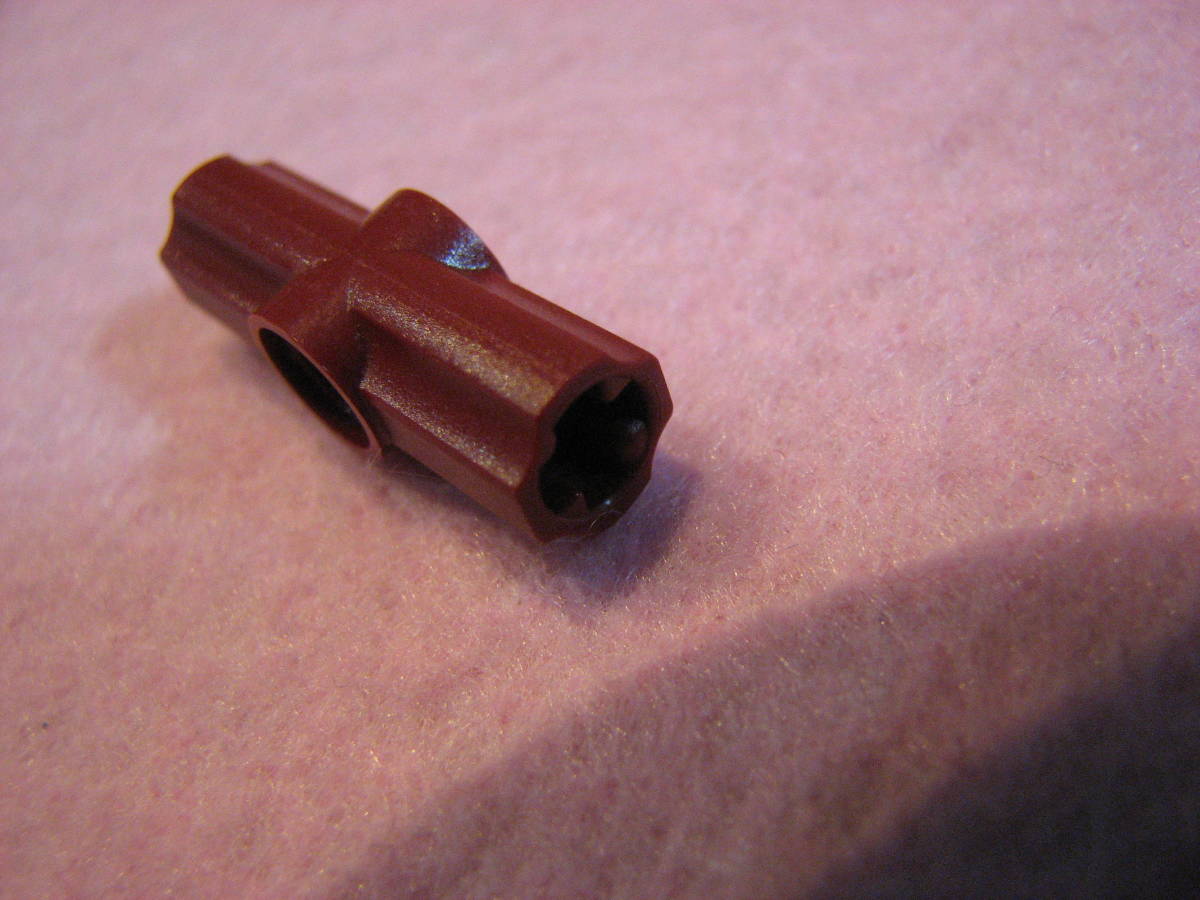 * Lego -LEGO*32034* technique * angle connector *N2* wine red *USED*angle connector* axle *2* pin connector. angle *#2