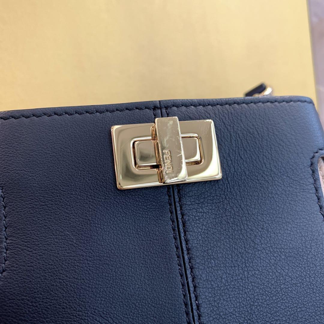 ☆超美品☆FENDI フェンディ ピーカフォン スマホ用ショルダーバッグ