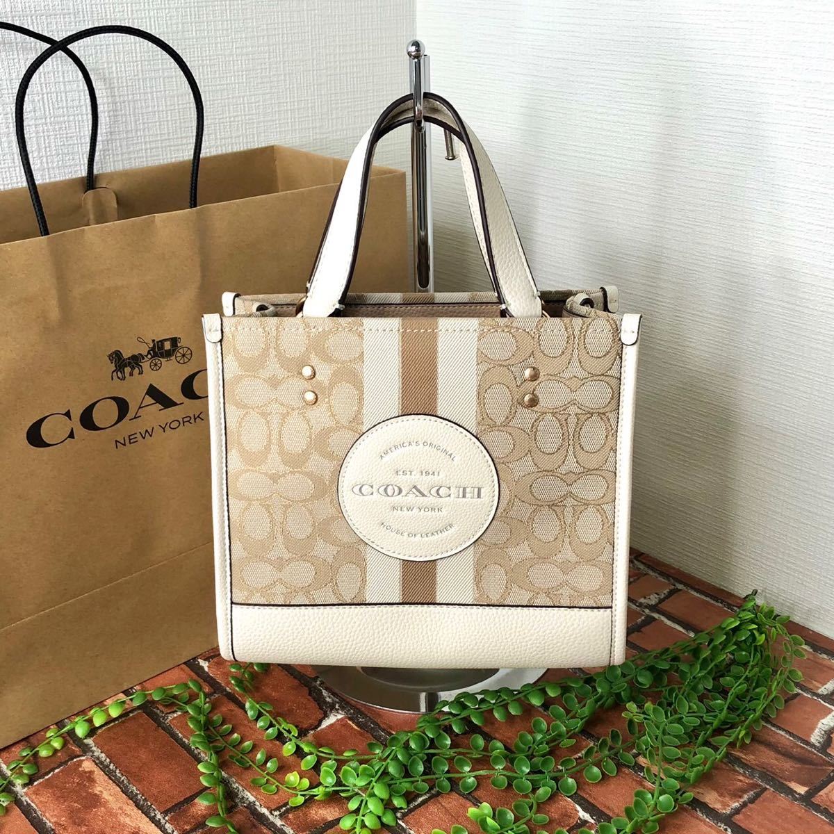 ≪新品≫COACH ハンドバッグ ショルダー 丸ロゴ ホワイトモカ（小