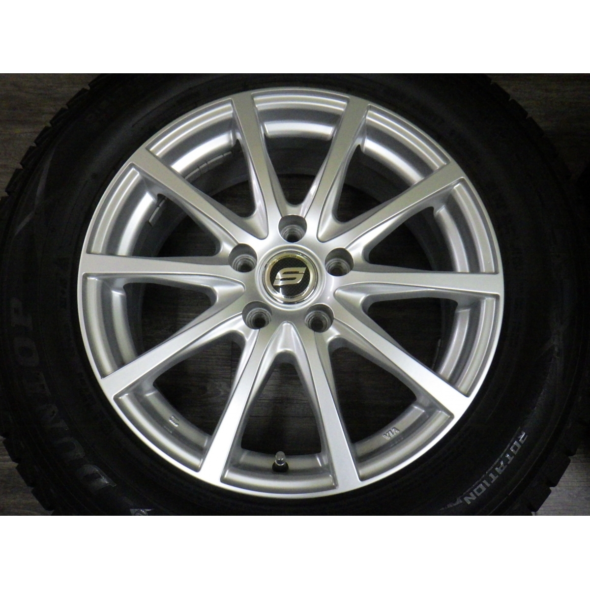 バリ山 STRANGER 17x7J 48 114.3 5H ダンロップ スタッドレス SJ8 225