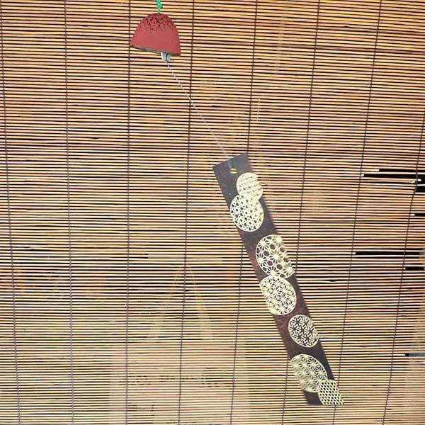  юг часть металлический контейнер ветряной колокольчик красный север . документ sama ( tanzaku : Echizen японская бумага лаковый покрытие )