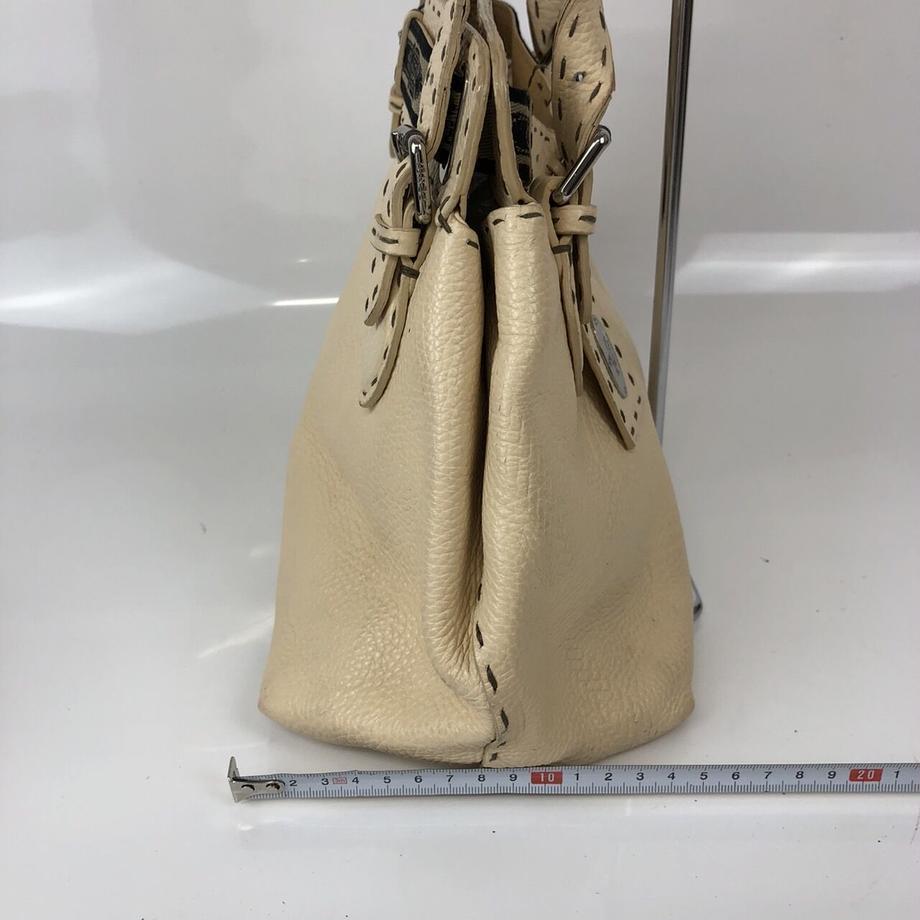 FENDI フェンディ セレリア ハンドバッグ レザー ホワイトベージュ アイボリー レディース ブランド