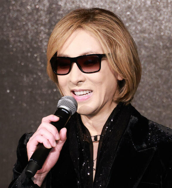 祝 新バンド誕生会見】X JAPAN YOSHIKI 3年PRADAサングラス