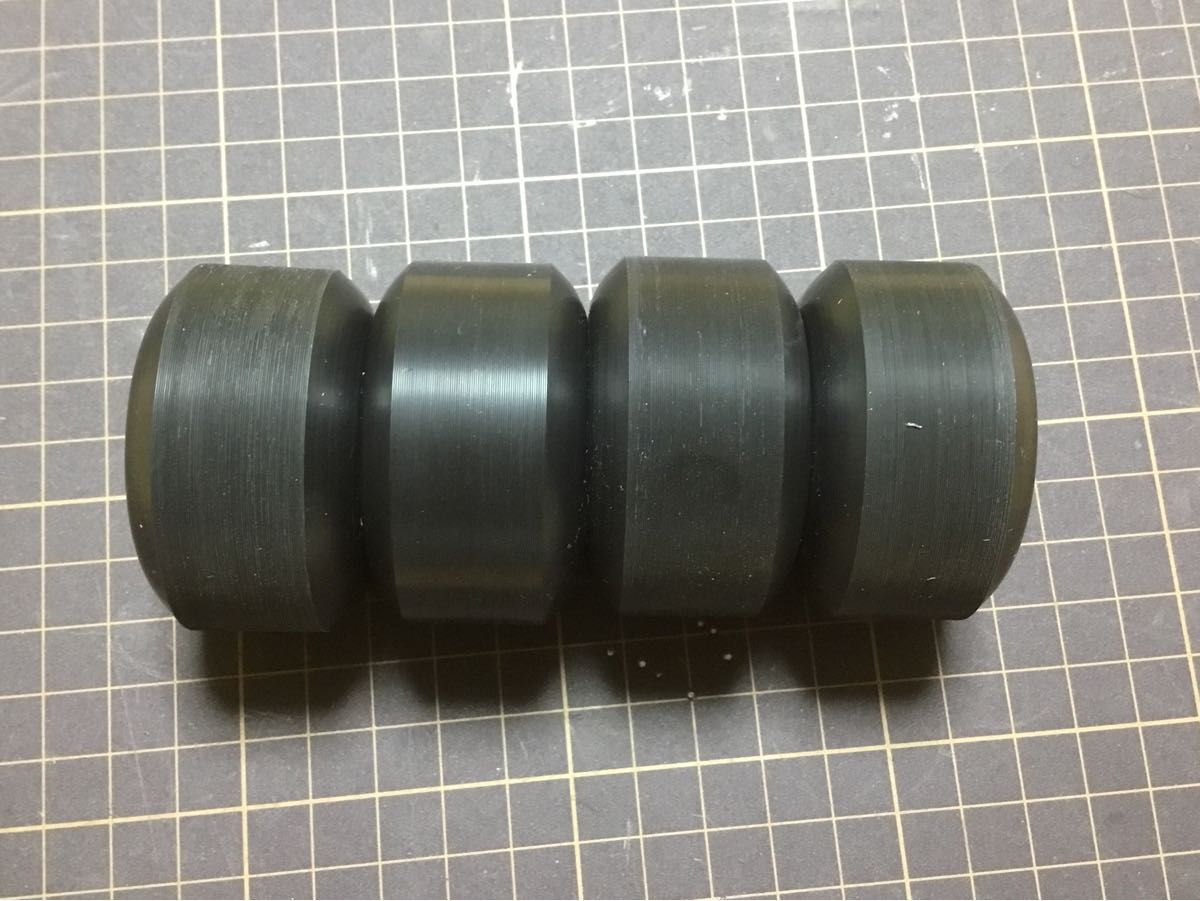 スケートボード　ブラックウィール　51mm 4個パック