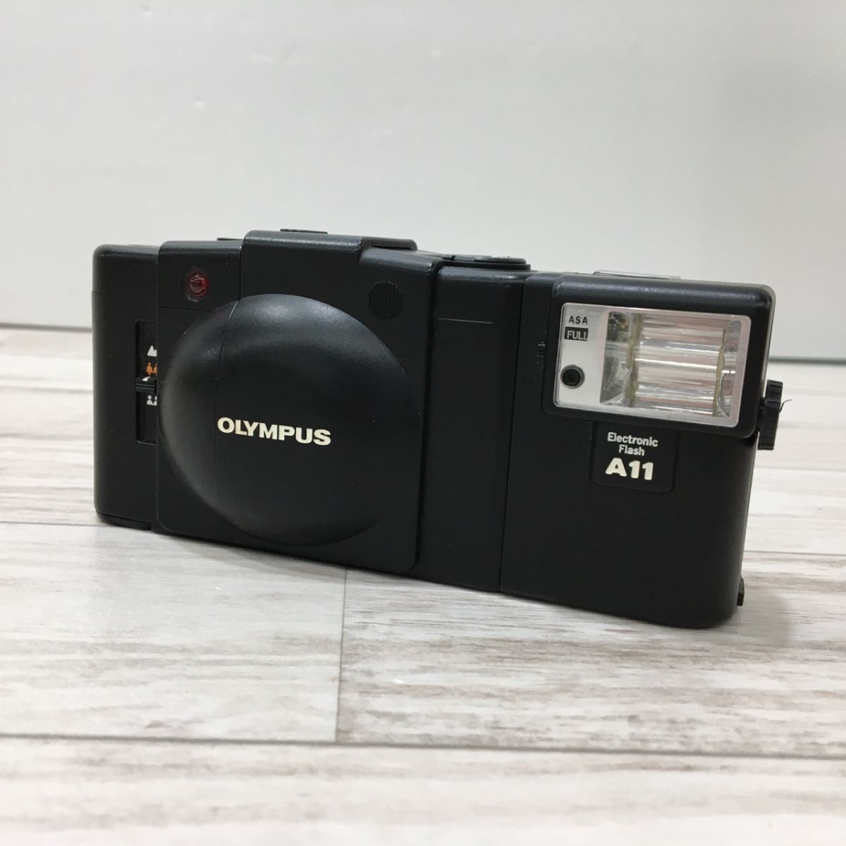 ヤフオク! - 現状品 OLYMPUS オリンパス フィルムカメラ XA2...