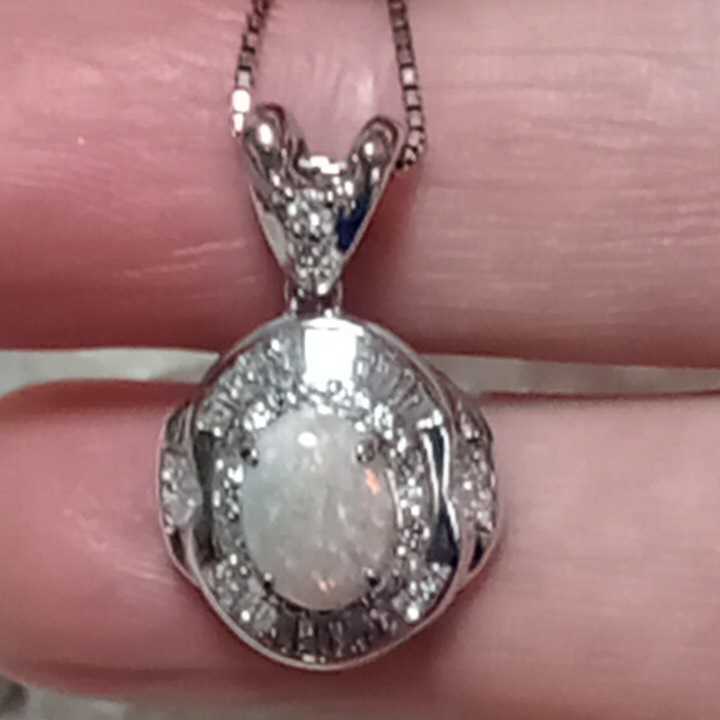 _^ 豪華 PT900高級ホワイトオパールペンダントトップ0.86ct 天然