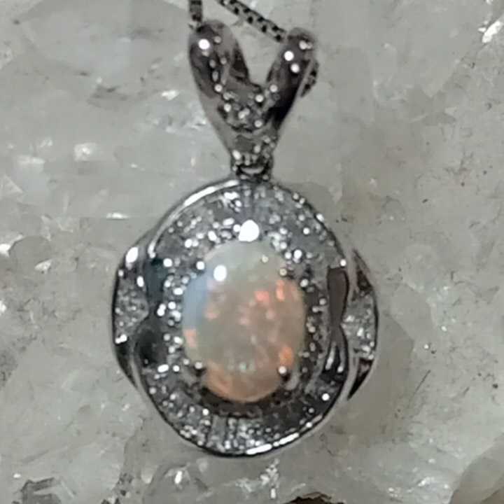 _^ 豪華 PT900高級ホワイトオパールペンダントトップ0.86ct 天然