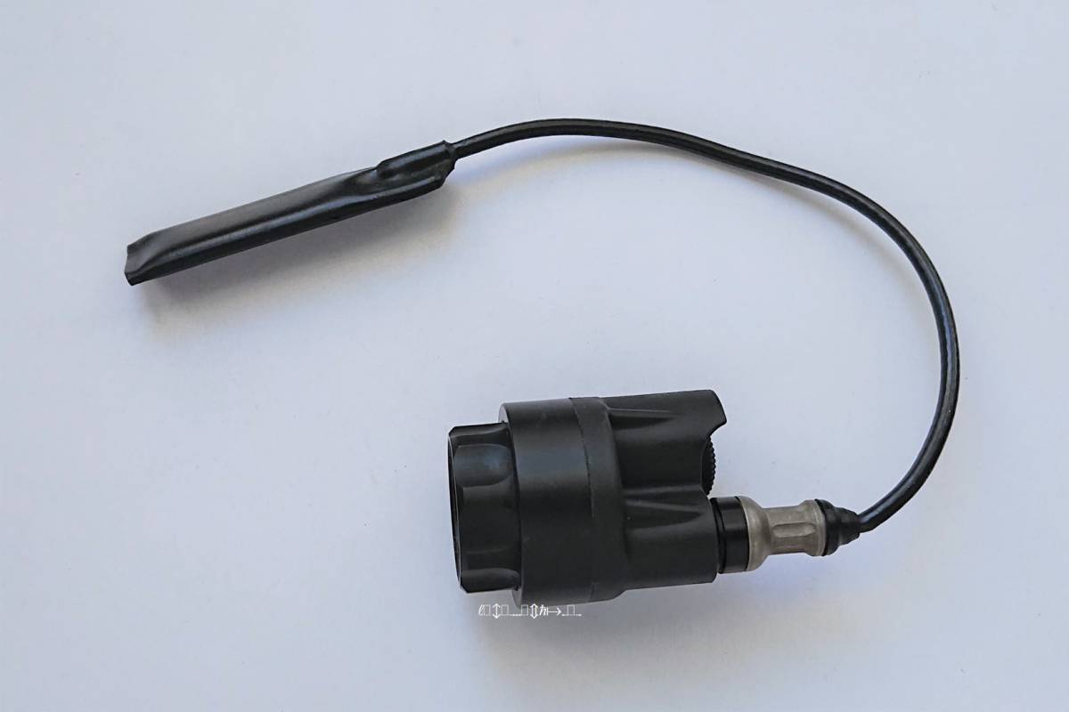 定休日以外毎日出荷中] Tailcap Switch Dual Remote XM SUREFIRE