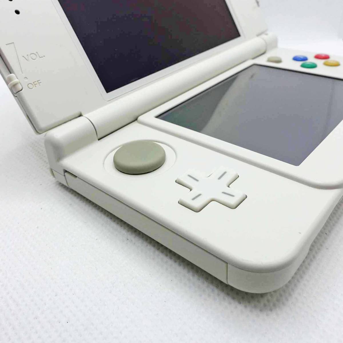 ★☆【動作確認済・すぐ遊べるセット】任天堂 new NINTENDO 3DS ホワイト SD+電源+ソフト付 Newニンテンドー3DS☆★