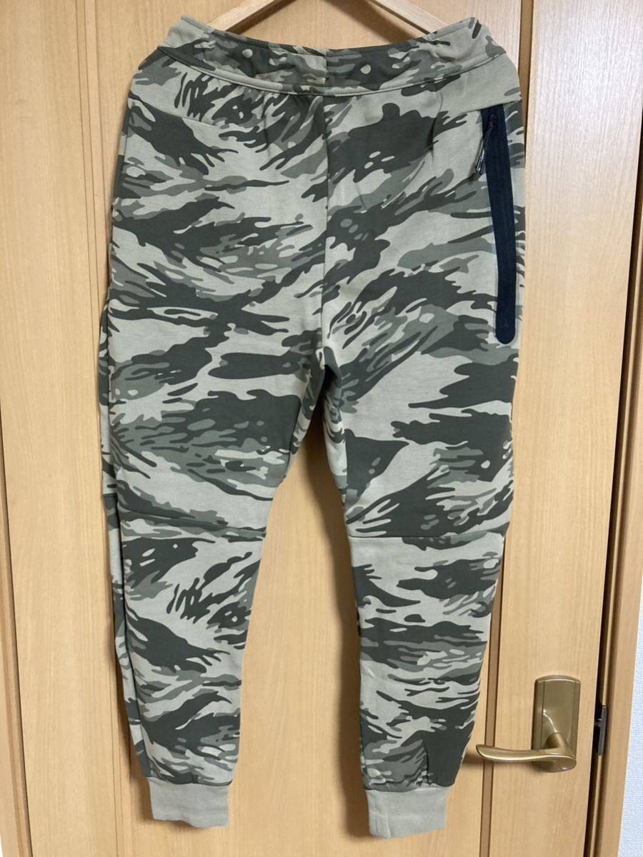 中古 NIKE TECH FLEECE セットアップ CU4492-342 CU4498-342 Mサイズ テックフリース カモフラ 迷彩 パーカー ジョガーパンツの画像7