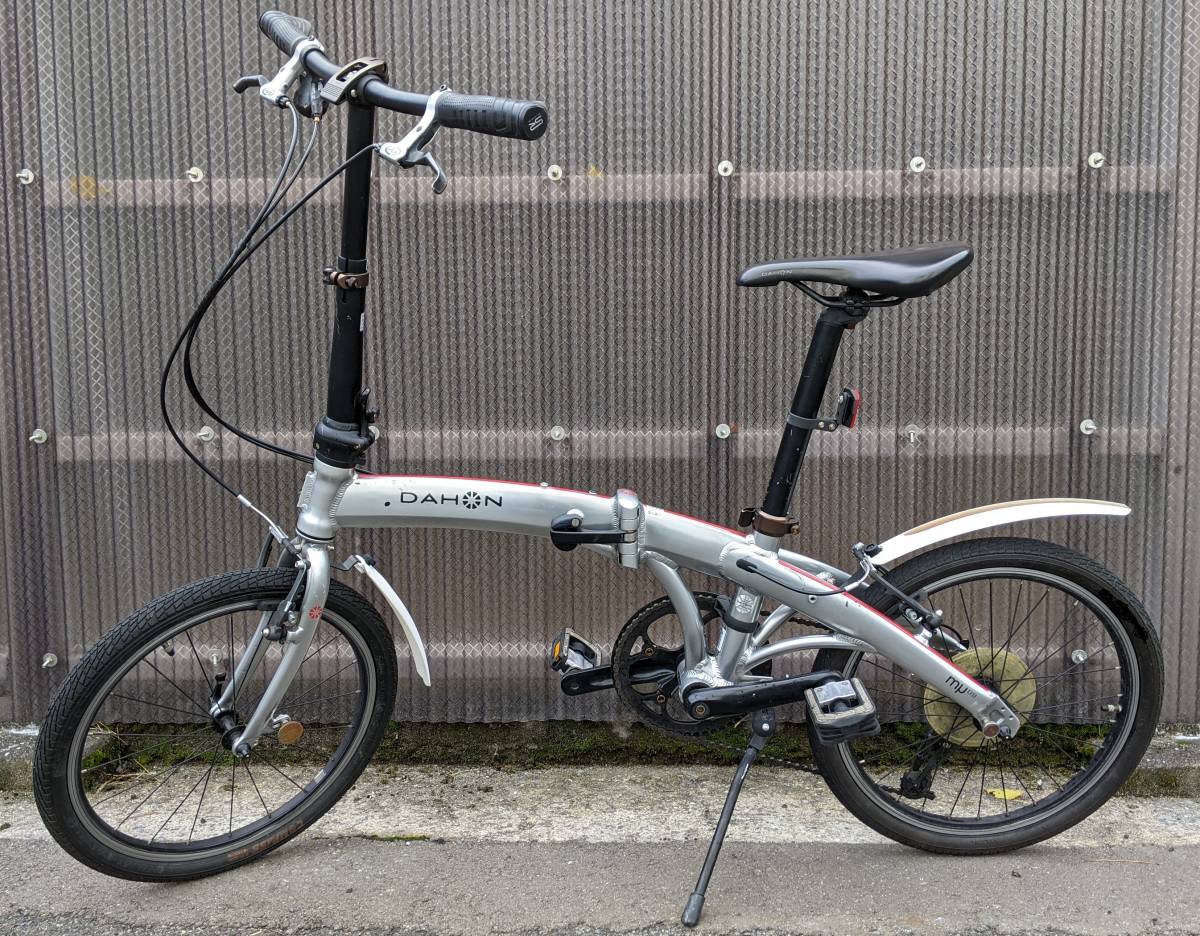 DAHON 折りたたみ自転車 MU D9 ミューD9 2019年モデル 折り畳み サイクリング 車体 クイックシルバー ミニベロ ダホン 人気シリーズ 名車_画像3