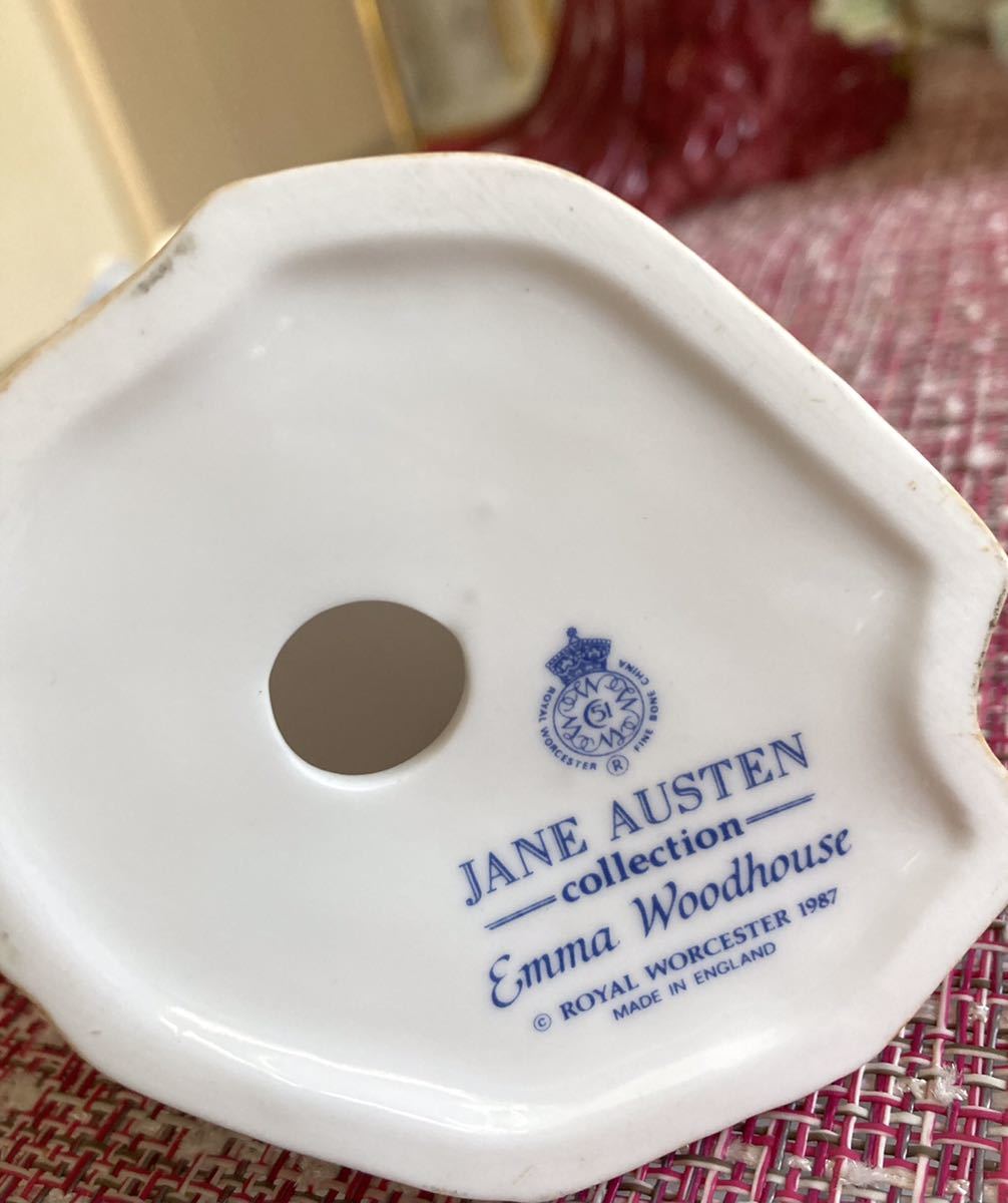 送料無料 希少 ロイヤルウースター フィギュリン 陶器人形 送料無料 希少 ロイヤルウースター フィギュリン 陶器人形