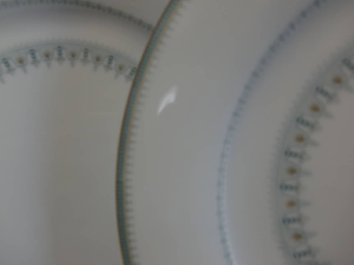 ノリタケ　　２６，５ｃｍ皿　　上品でシンプル　　２枚組　　箱なし　　KR10-60SB_画像3