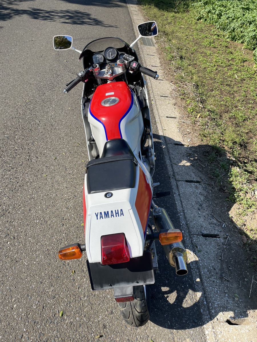 登録書類付き実走行3200km FZR250、2KR年式の割には綺麗だと思います
