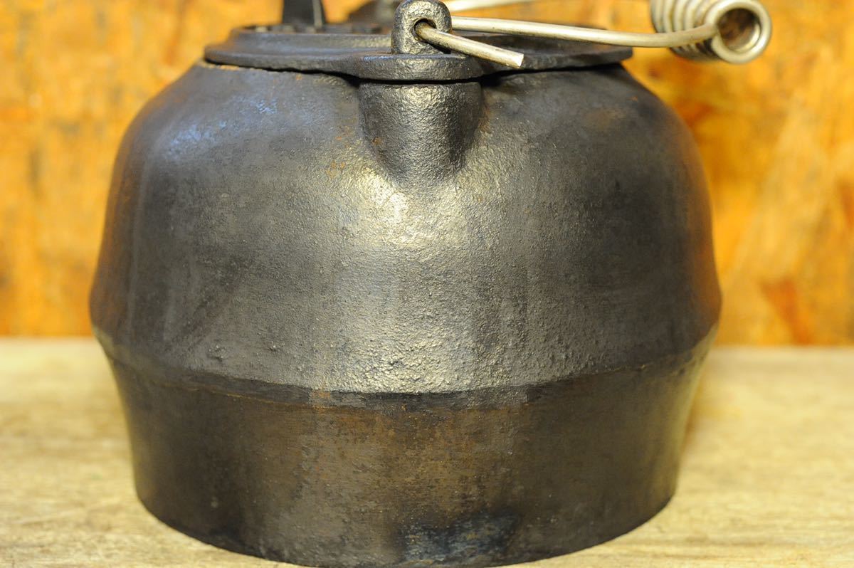 LODGE CROSS WORD TEA KETTLE 4TK2 / ヴィンテージ 鋳鉄製 LODGE CROSS WORD TEA KETTLE 4TK2 / ヴィンテージ 鋳鉄製