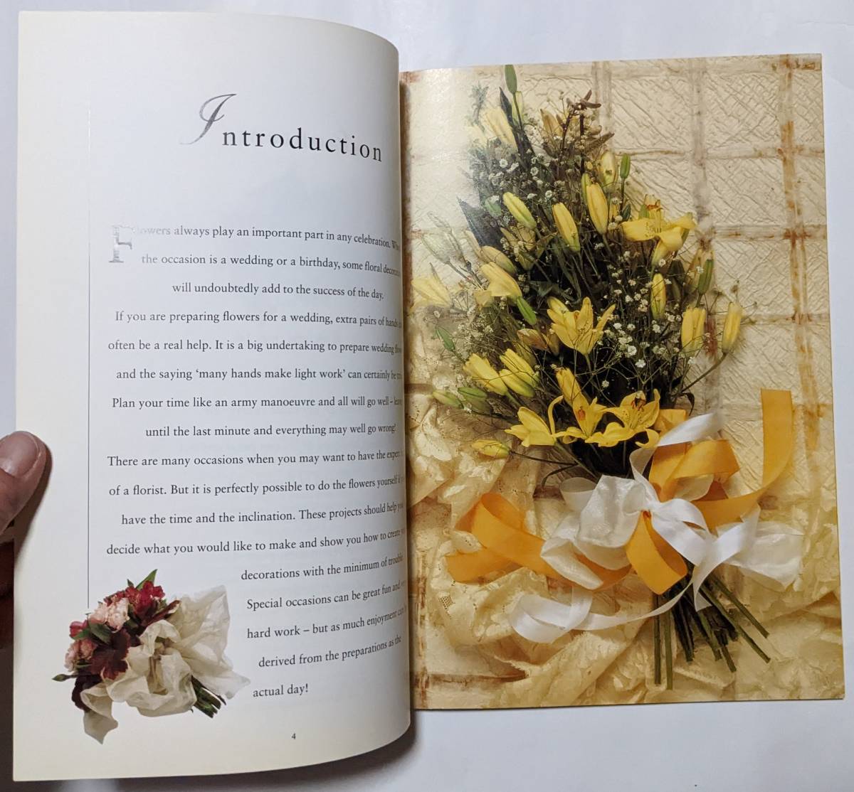 パーティーやウエディングなどのお祝い事用アレンジメント12種類「The Celebration Flower Project Book」テーブル/バスケット/ブーケ/英語_画像4
