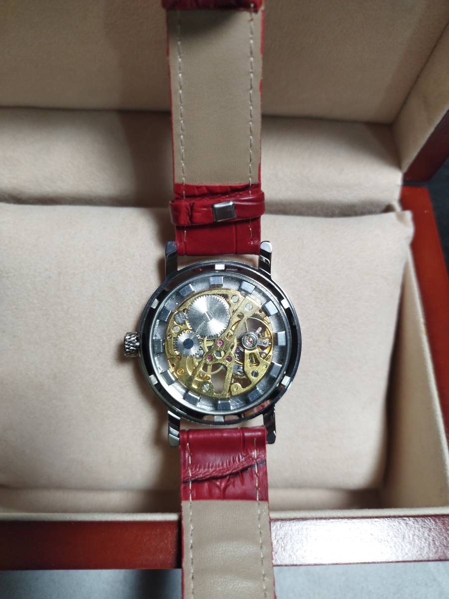 スケルトン 赤 レッド ユニセックス腕時計 の画像2