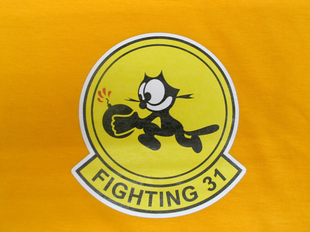 【試作B品扱い】U.S. NAVY VF-31 ゴールド 4.0oz 半袖Tシャツ L 左胸転写プリント ミリタリー VFA-31 USN トムキャットの画像2